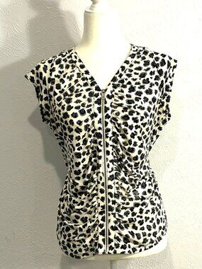 Nine West Short Sleeved Zip Front Blouse, Size L, Cream/Gray, Gathered Bodice
